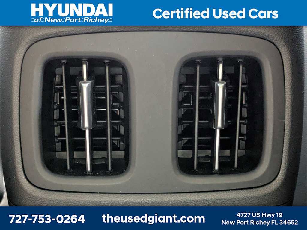 Used 2024 Hyundai Tucson Limited image 18
