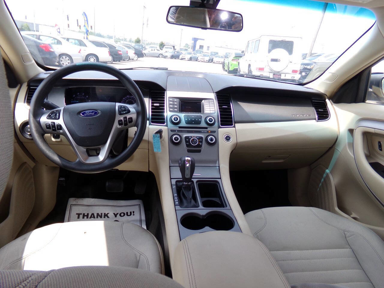 Used 2016 Ford Taurus SE image 12