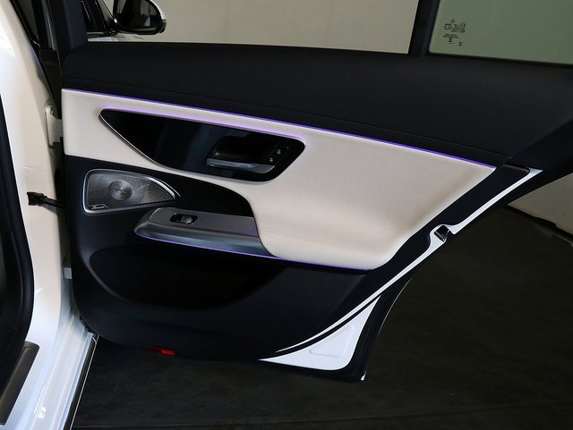 Used 2024 Mercedes-Benz E 350 4MATIC Sedan image 32