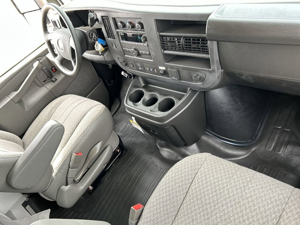 New 2025 GMC Savana 3500 Work Van w/ Power Convenience Package image 28