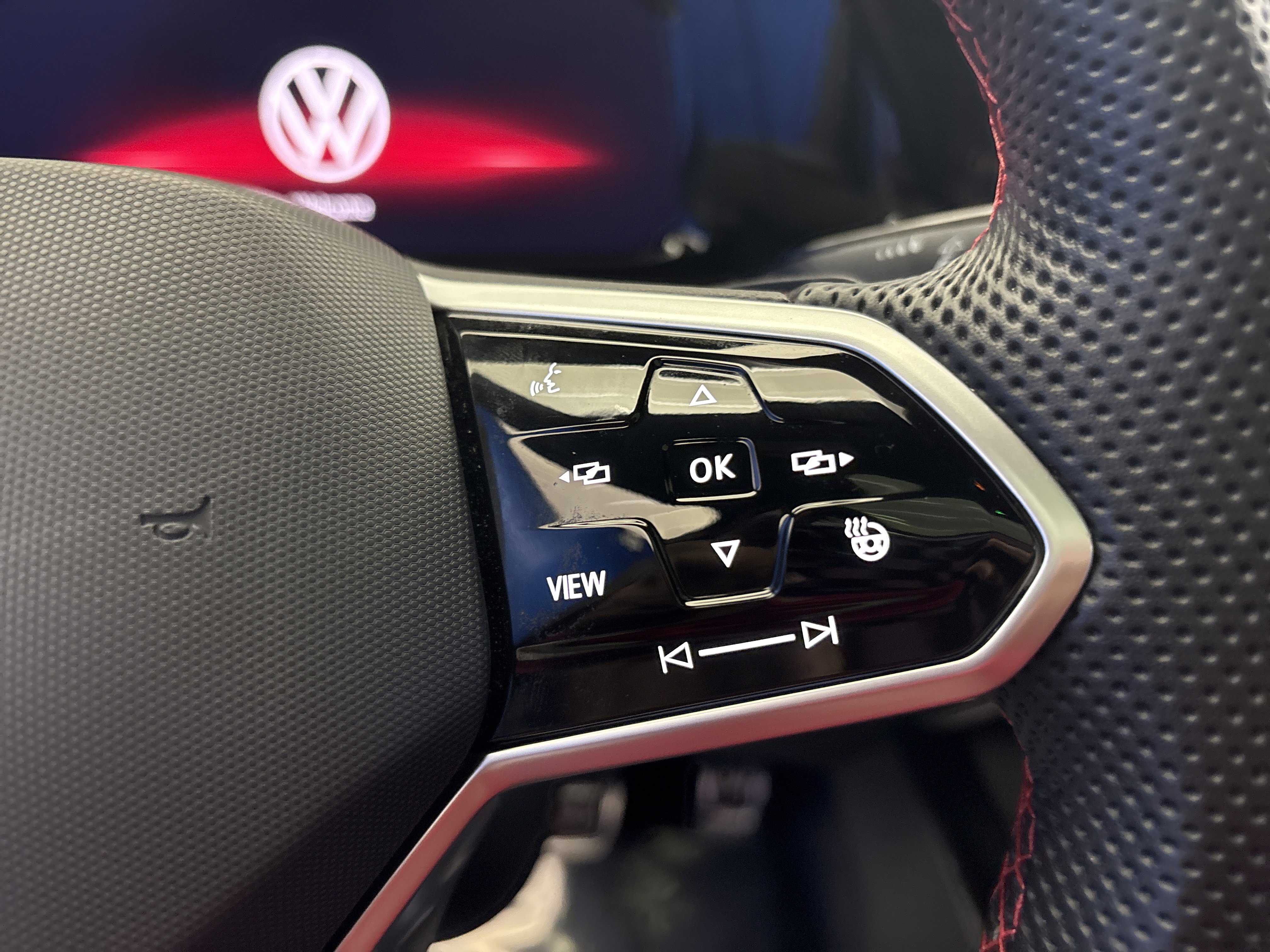 Used 2023 Volkswagen GTI Autobahn image 16