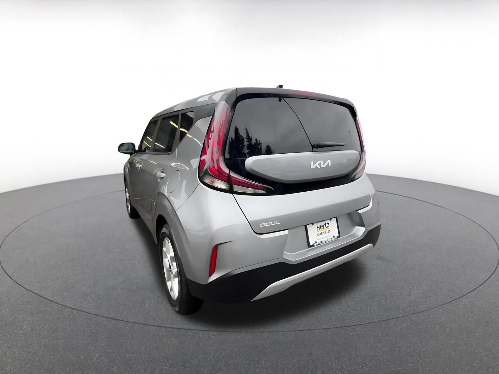 Used 2025 Kia Soul LX w/ LX Technology Package image 11