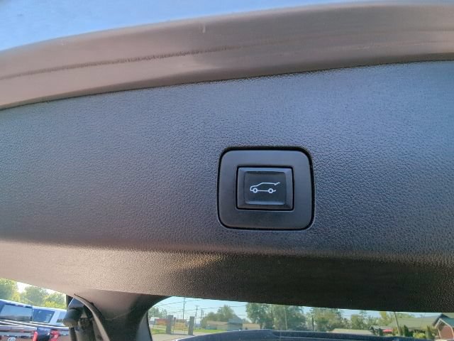 Used 2022 Buick Encore GX Select w/ Sport Touring Package FWD image 34