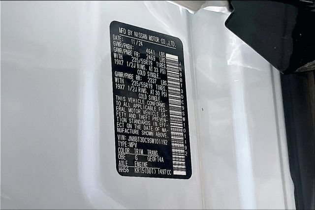 Used 2025 Nissan Rogue Platinum FWD image 30