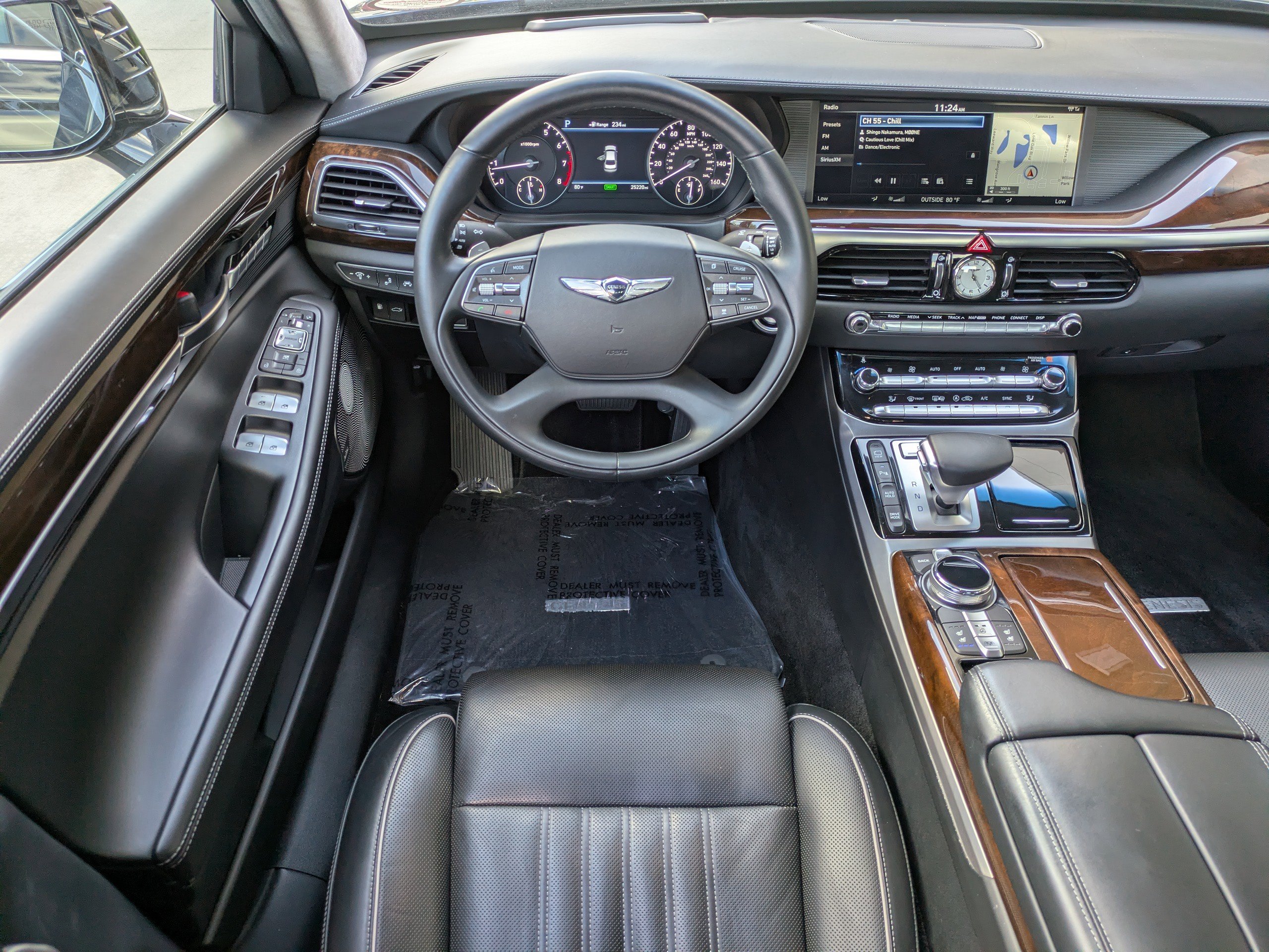 Used 2018 Genesis G90 3.3T Premium image 12