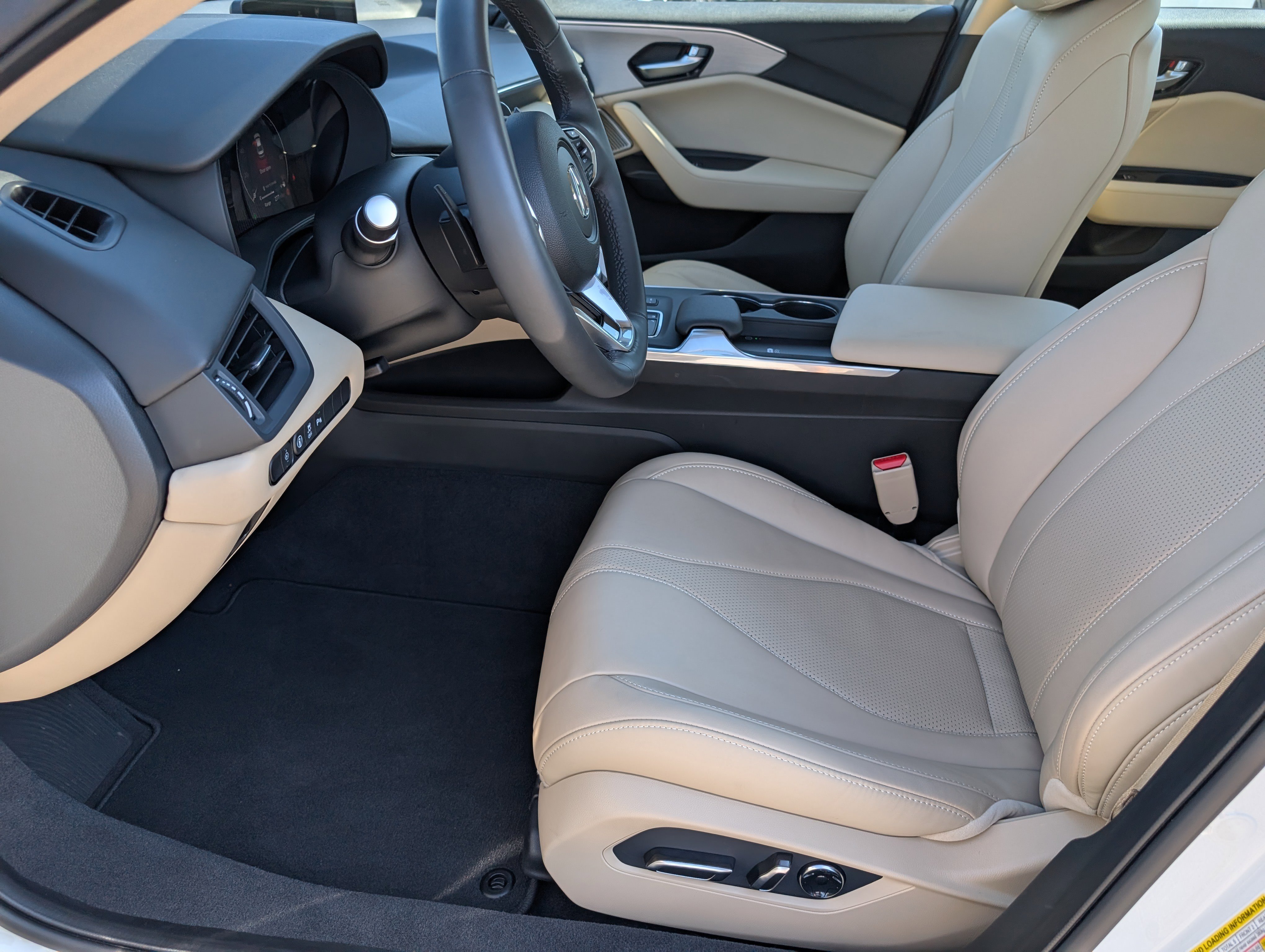 Certified 2025 Acura TLX w/ Technology Package image 9