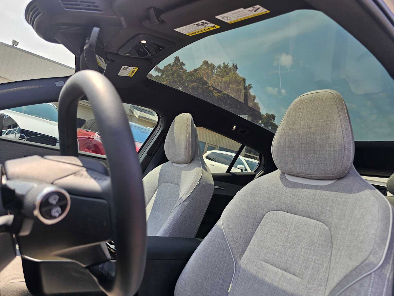 Certified 2025 Volvo EX30 Ultra AWD/4WD image 23
