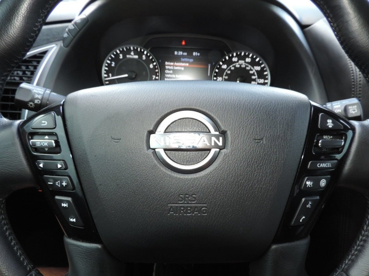 Used 2022 Nissan Armada SV w/ SV Appearance Package RWD image 28
