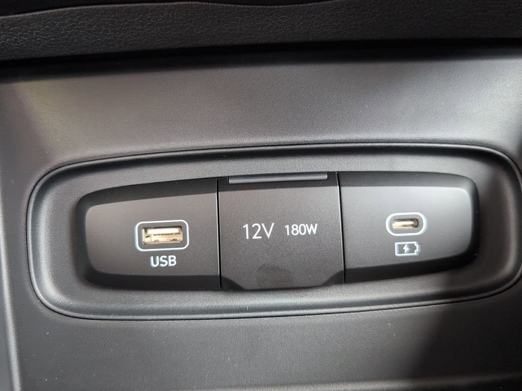 New 2026 Hyundai Venue SE FWD image 16