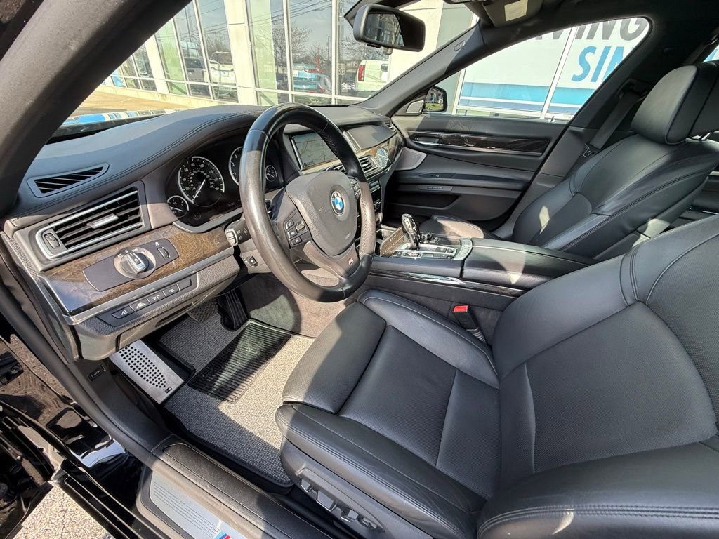 Used 2013 BMW 750Li image 14