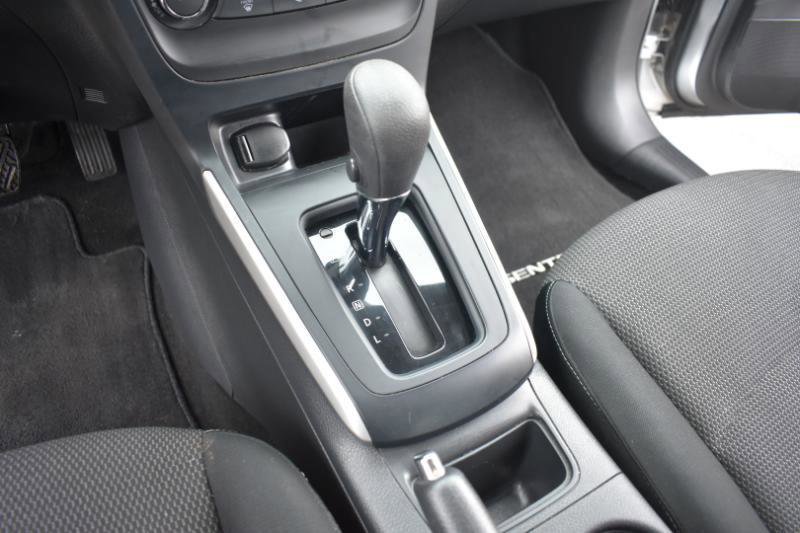 Used 2019 Nissan Sentra S image 28