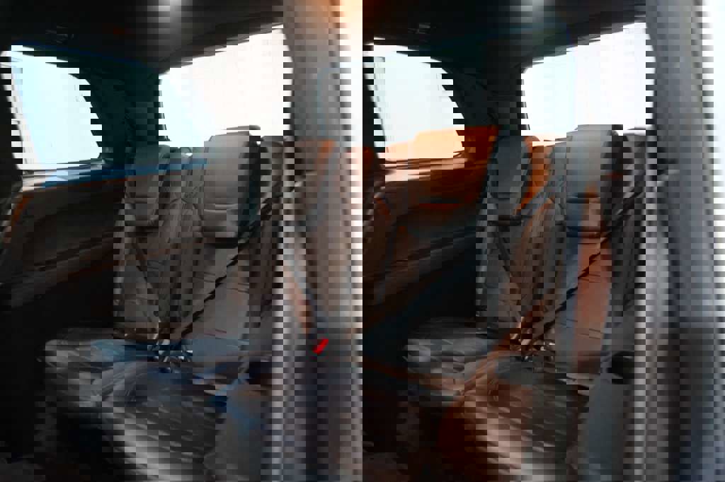 Used 2018 Mercedes-Benz GLS 550 4MATIC w/ Driver Assistance Package image 24