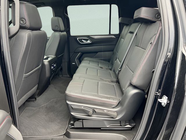 Certified 2024 Chevrolet Suburban RST w/ Luxury Package AWD/4WD image 21