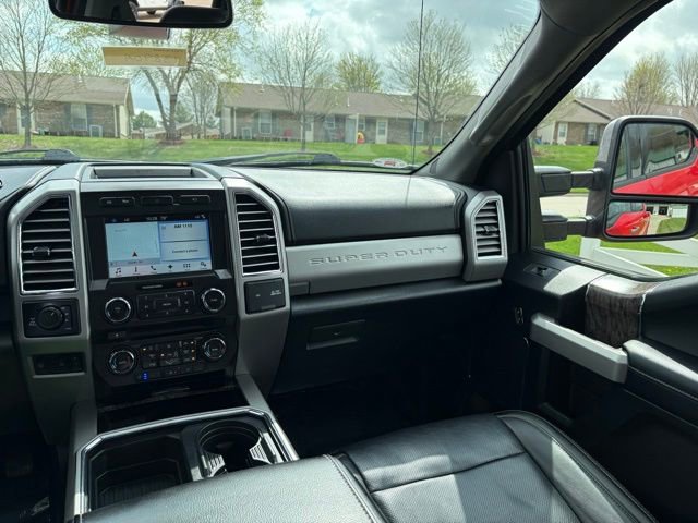 Used 2017 Ford F350 Lariat w/ Lariat Ultimate Package image 27