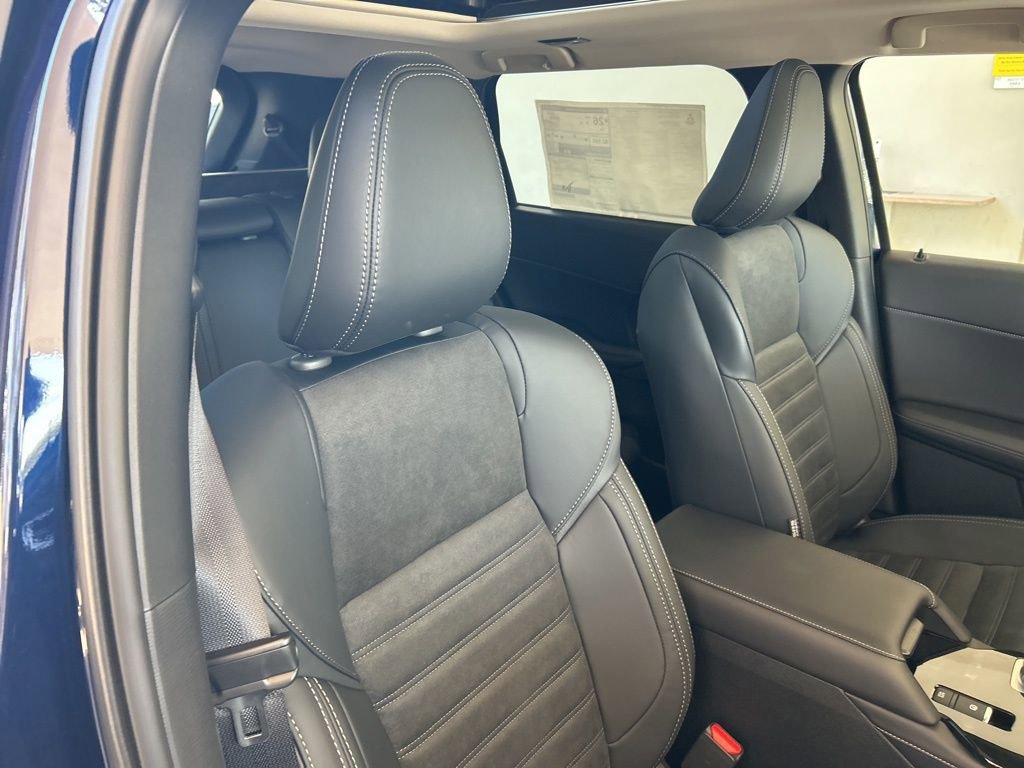 New 2025 Mitsubishi Outlander SE image 21