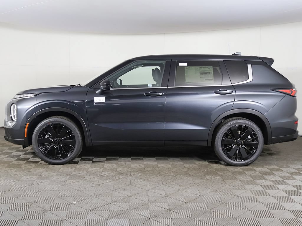 New 2026 Mitsubishi Outlander LE AWD/4WD image 17