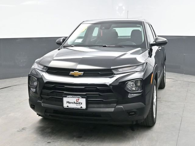 Used 2023 Chevrolet TrailBlazer LS FWD image 2