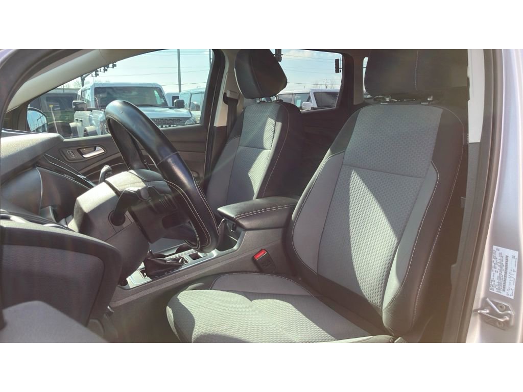 Certified 2017 Ford Escape SE w/ Equipment Group 201A image 28