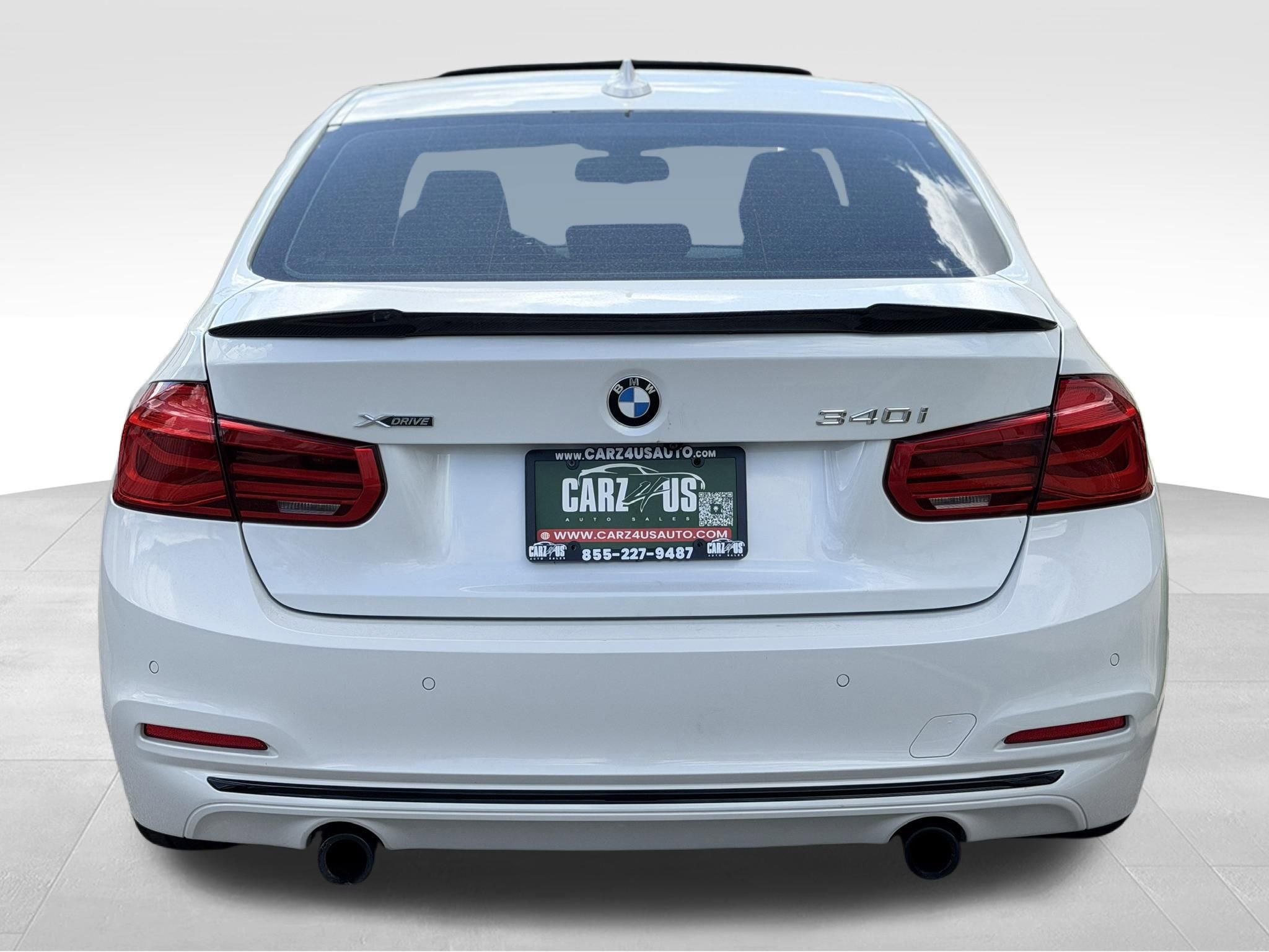 Used 2017 BMW 340i xDrive Sedan AWD/4WD image 8