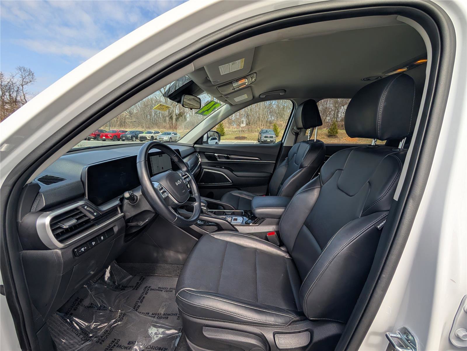 Used 2024 Kia Telluride LX image 15