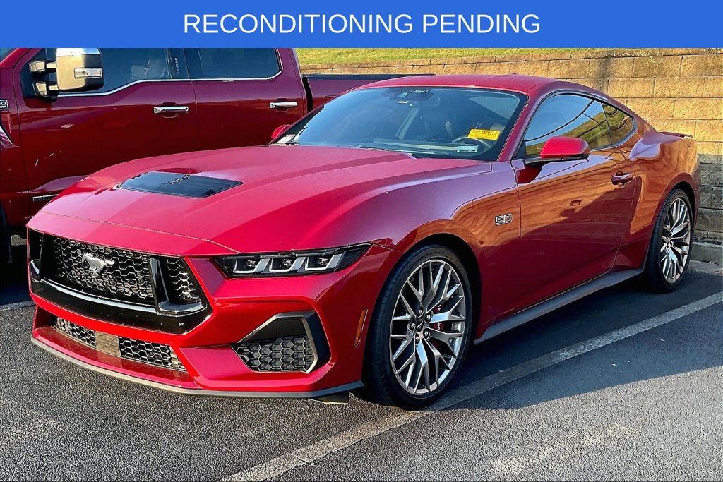 Used 2024 Ford Mustang GT Premium RWD image 2
