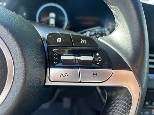 Used 2023 Hyundai Elantra Limited FWD image 26