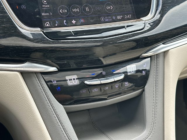 Used 2021 Cadillac XT6 Premium Luxury AWD/4WD image 31