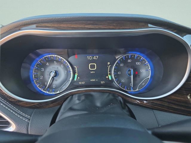 Used 2024 Chrysler Pacifica Limited image 39
