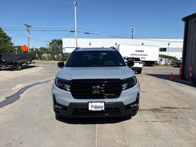 Used 2024 Honda Passport Black Edition image 2
