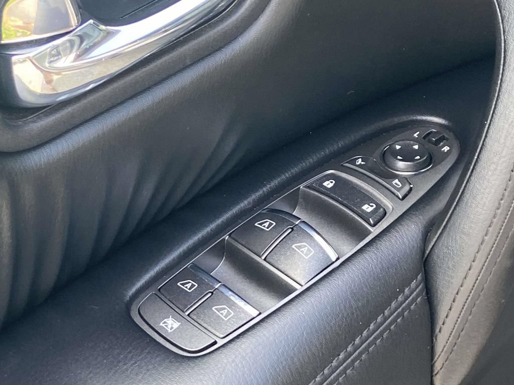 Used 2021 Nissan Armada SL RWD image 17