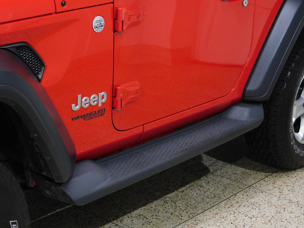 Used 2019 Jeep Wrangler Sport w/ Quick Order Package 23S AWD/4WD image 18