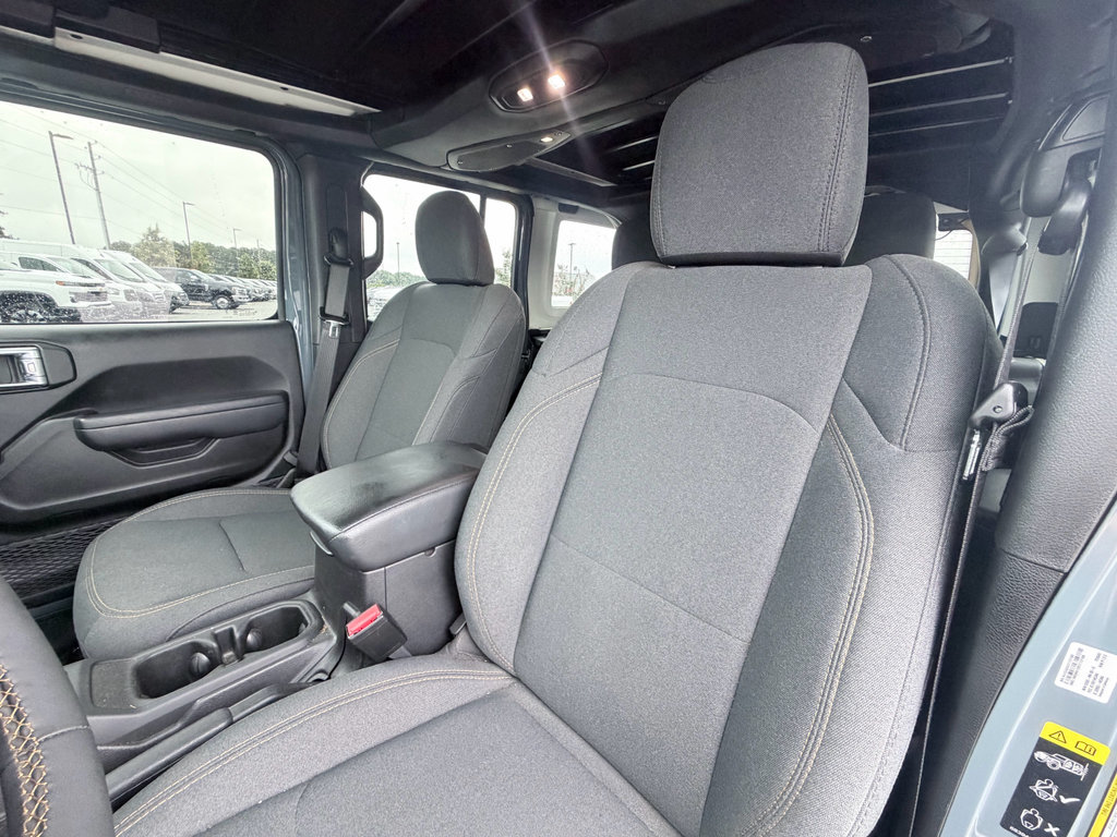 Used 2024 Jeep Wrangler Unlimited Sport AWD/4WD image 21