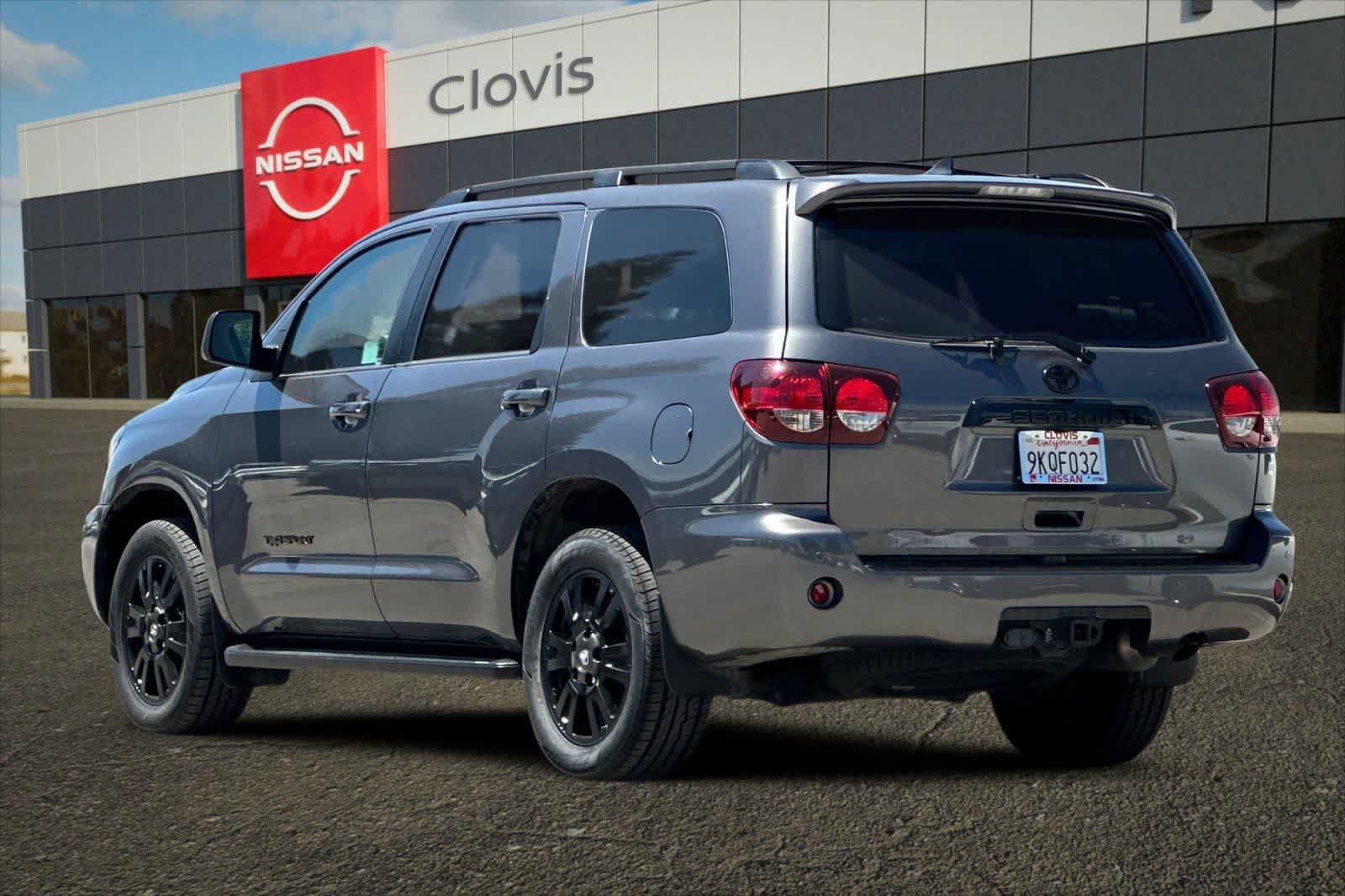 Used 2021 Toyota Sequoia TRD Sport w/ TRD Sport Premium Package AWD/4WD image 7