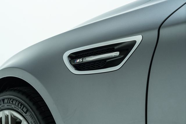 Used 2013 BMW M5 image 20