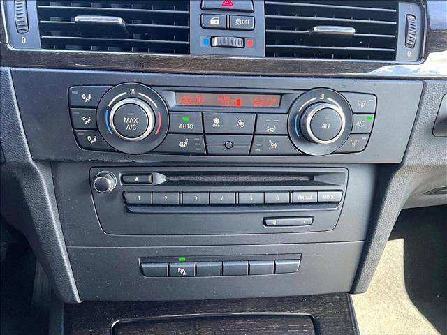 Used 2013 BMW 328i Convertible image 23