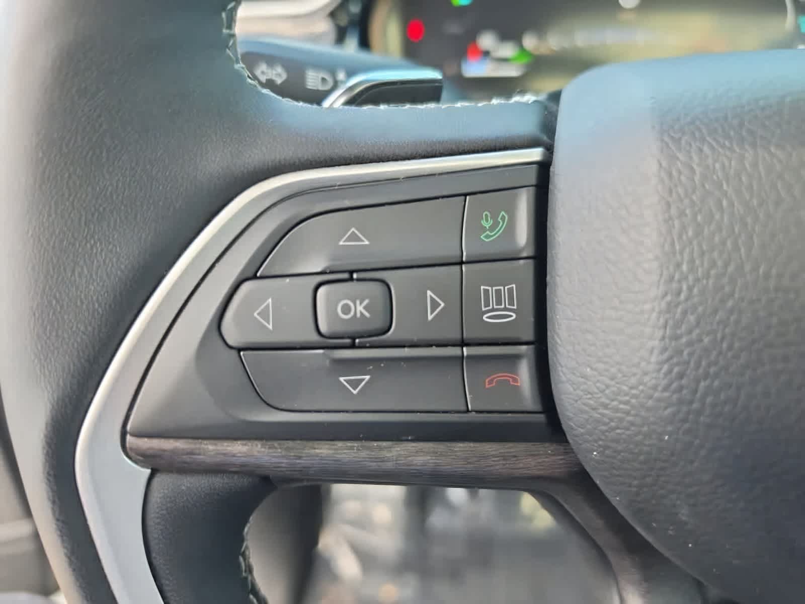 Used 2023 Jeep Grand Cherokee 4WD 4xe image 13