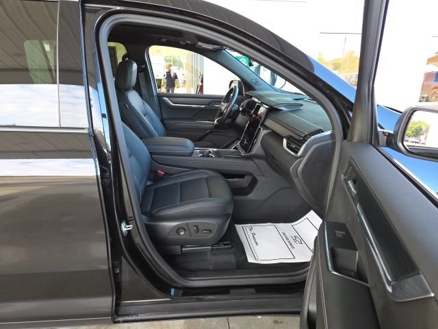 Used 2024 GMC Acadia Elevation w/ Trailering Package AWD/4WD image 51