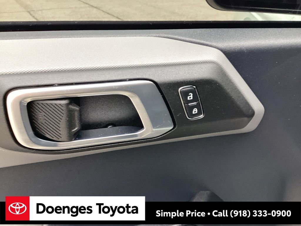 Used 2023 Ford Bronco Big Bend w/ Sasquatch Package image 29