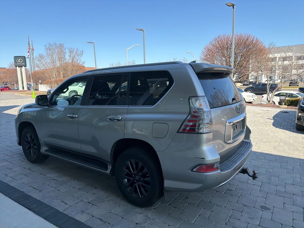 Used 2020 Lexus GX 460 Premium w/ Premium Package image 27