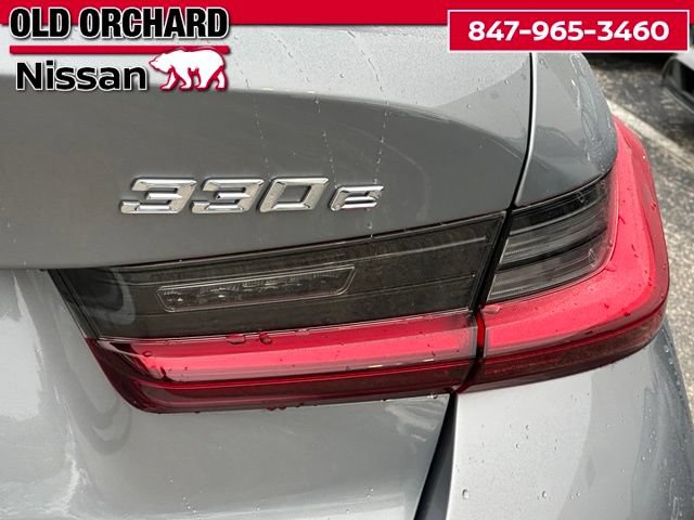 Used 2023 BMW 330e xDrive w/ Driving Assistance Package AWD/4WD image 10