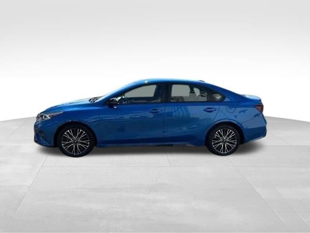 Used 2023 Kia Forte GT-Line FWD image 4