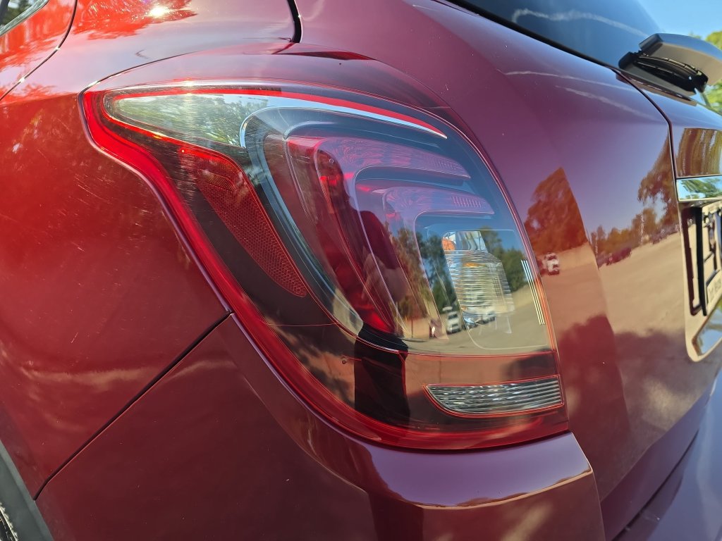 Used 2022 Buick Encore Preferred w/ Safety Package II AWD/4WD image 34