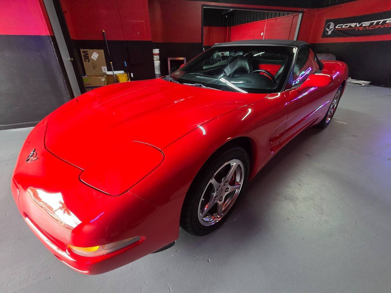 Used 2004 Chevrolet Corvette Convertible w/ Preferred Equipment Group RWD image 22