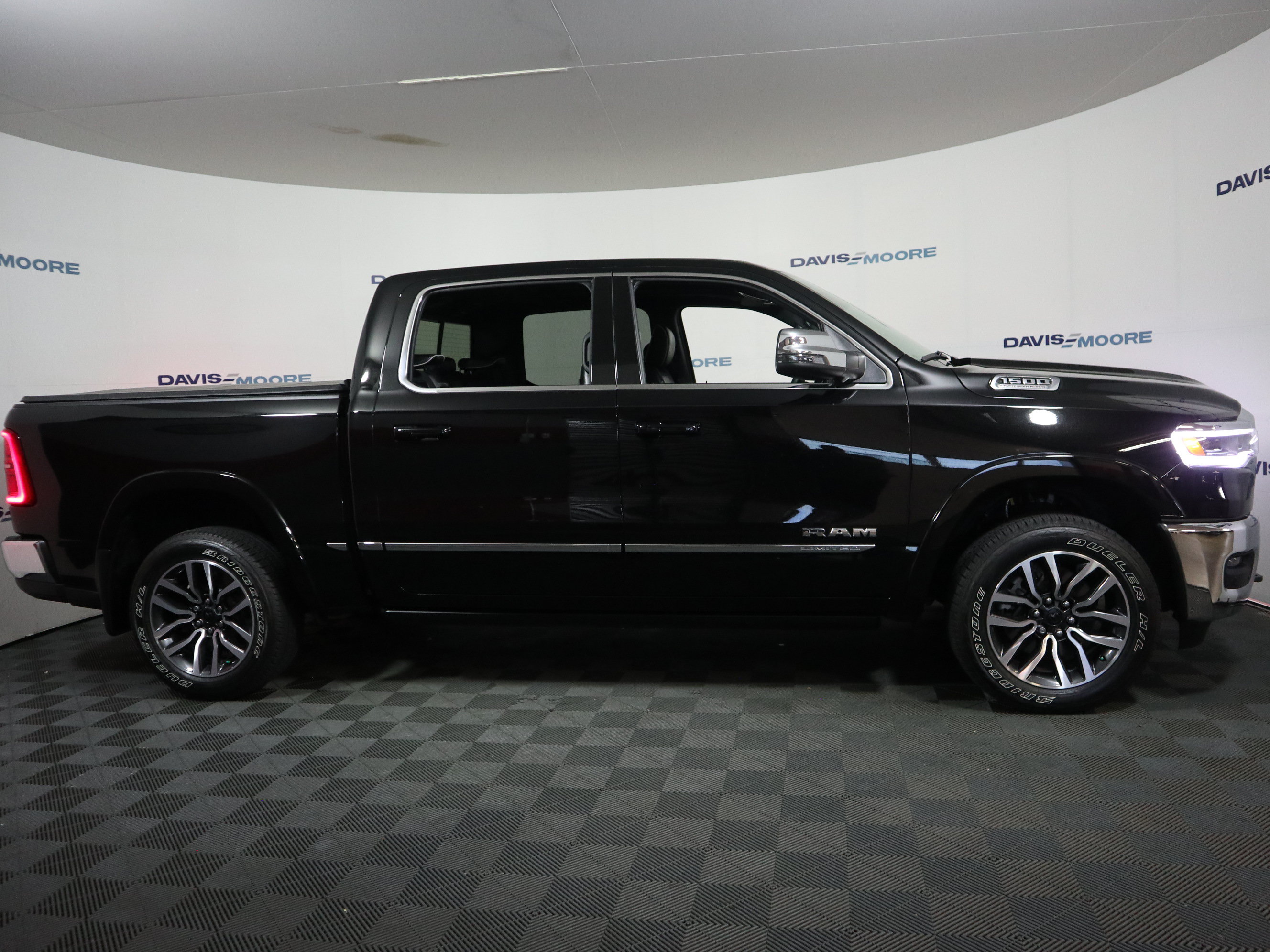 Used 2026 RAM 1500 Limited w/ Bed Utility Group AWD/4WD image 4
