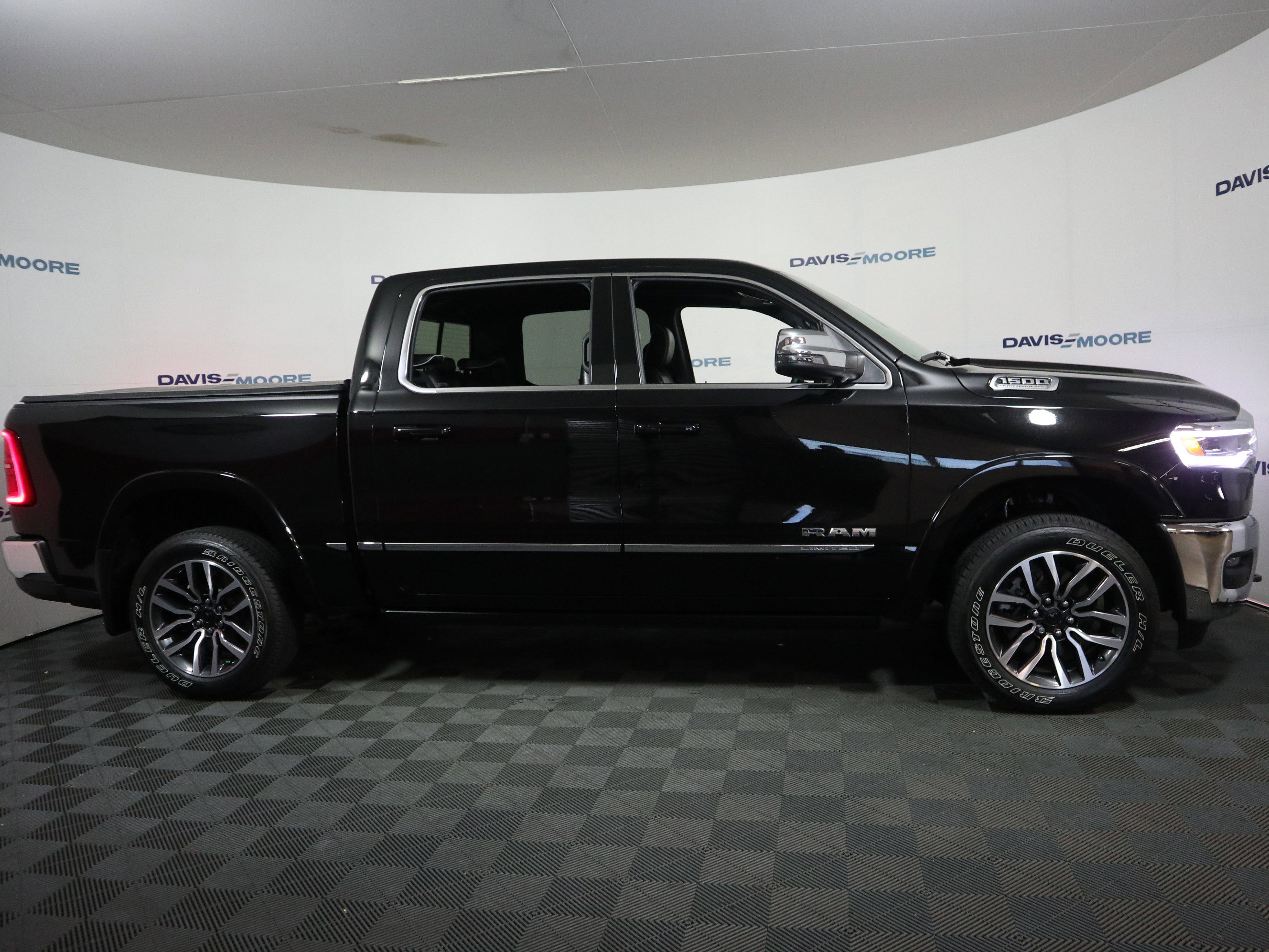Used 2026 RAM 1500 Limited w/ Bed Utility Group AWD/4WD image 4