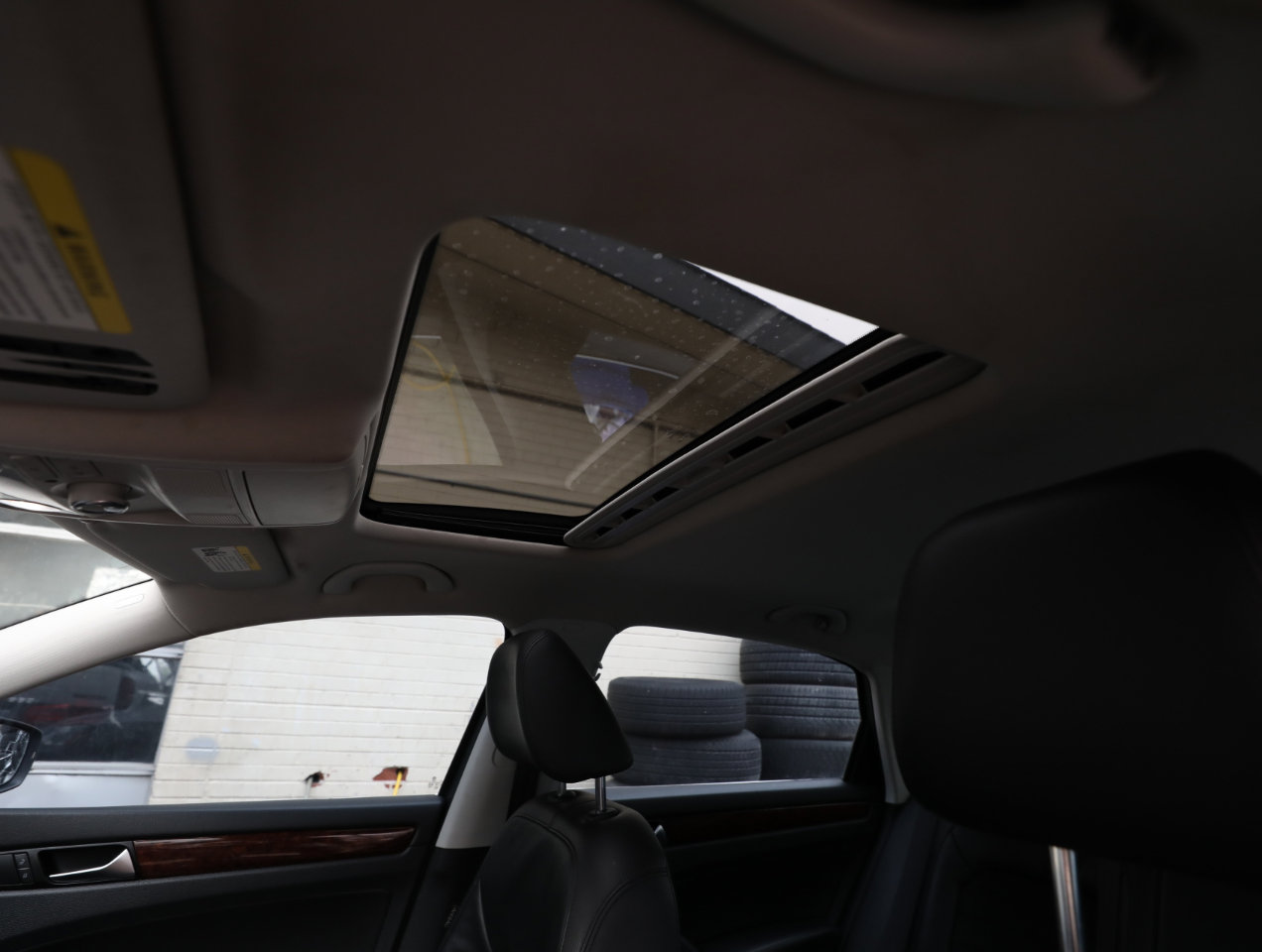 Used 2013 Volkswagen Passat TDI SEL Premium image 16