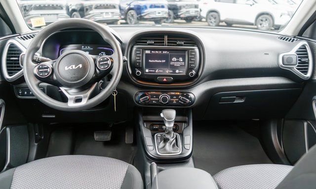 Used 2024 Kia Soul LX w/ Option Group 015 image 15