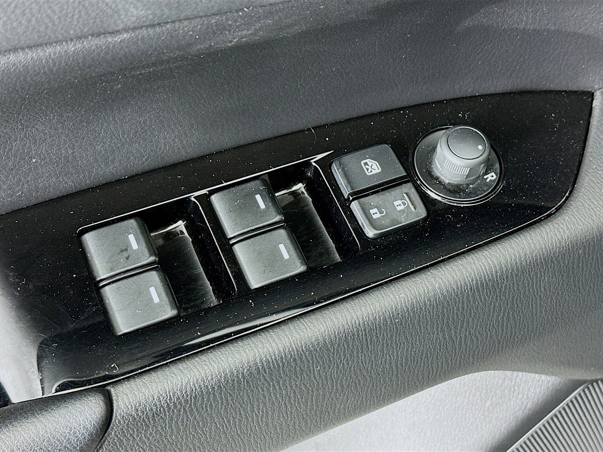 Used 2019 MAZDA CX-5 Touring image 15