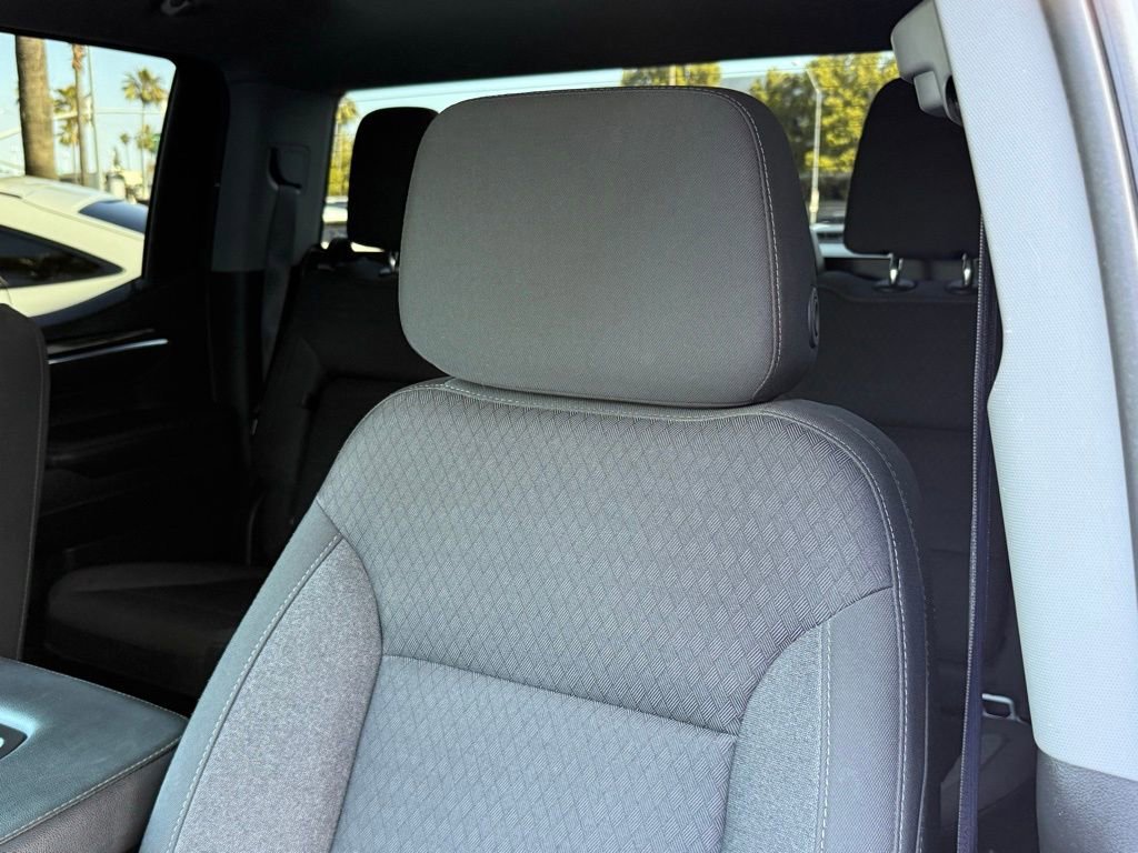 Used 2023 Chevrolet Silverado 1500 LT AWD/4WD image 2