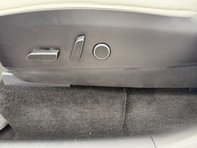 Used 2021 Tesla Model Y Performance image 16